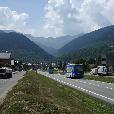 MTB_expedice/2006.07-2-Pyrenees/fotky/093-Pyrenees-Servisni_autobusy_TdF_(Misak_foto).jpg